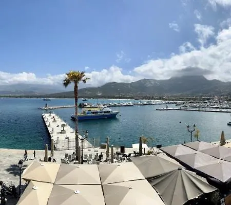 Appartamento De Standing Au Port Climatisé, Centre-ville, Proche Et Commerces *