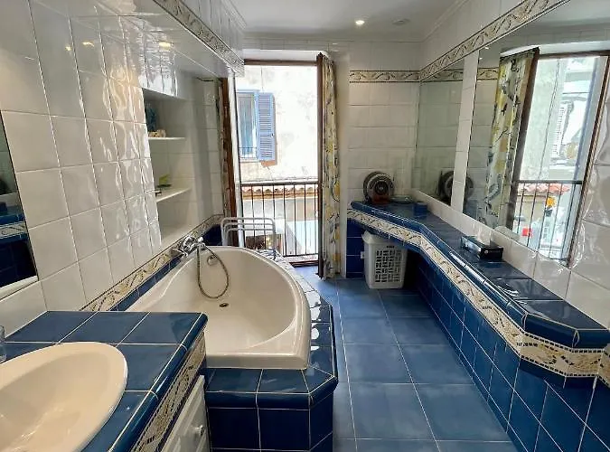 Appartement De Standing Au Port Climatise, Centre-ville, Proche Et Commerces