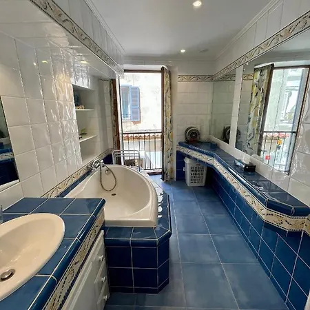 Apartment De Standing Au Port Climatise, Centre-ville, Proche Et Commerces